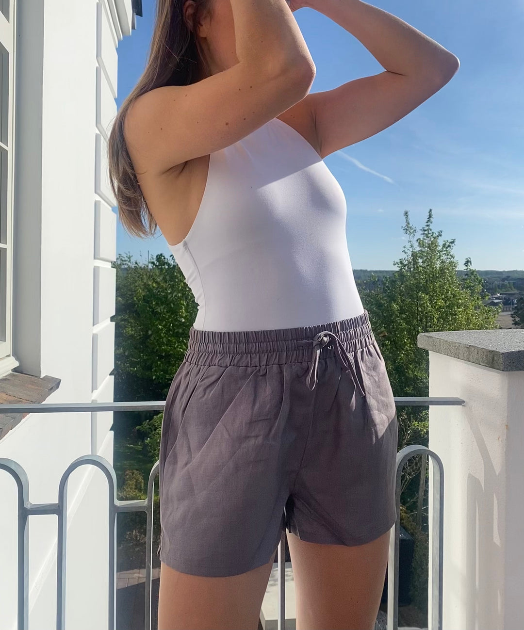 Linen shorts space grey