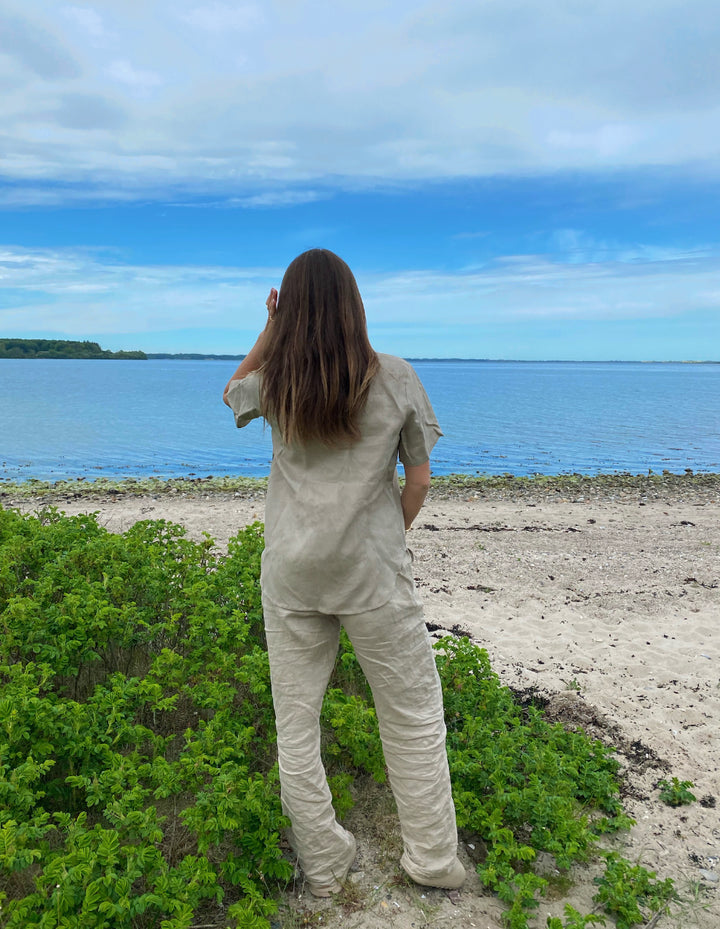 Kurzärmliges Leinenhemd in Sand
