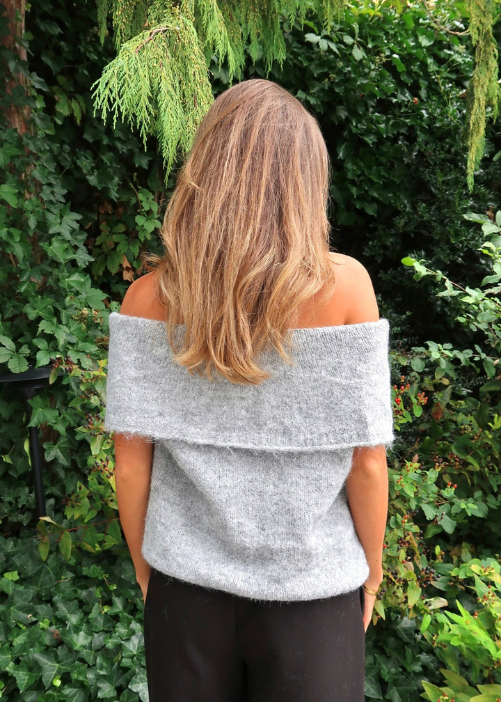 Off shoulder sweater - light grey