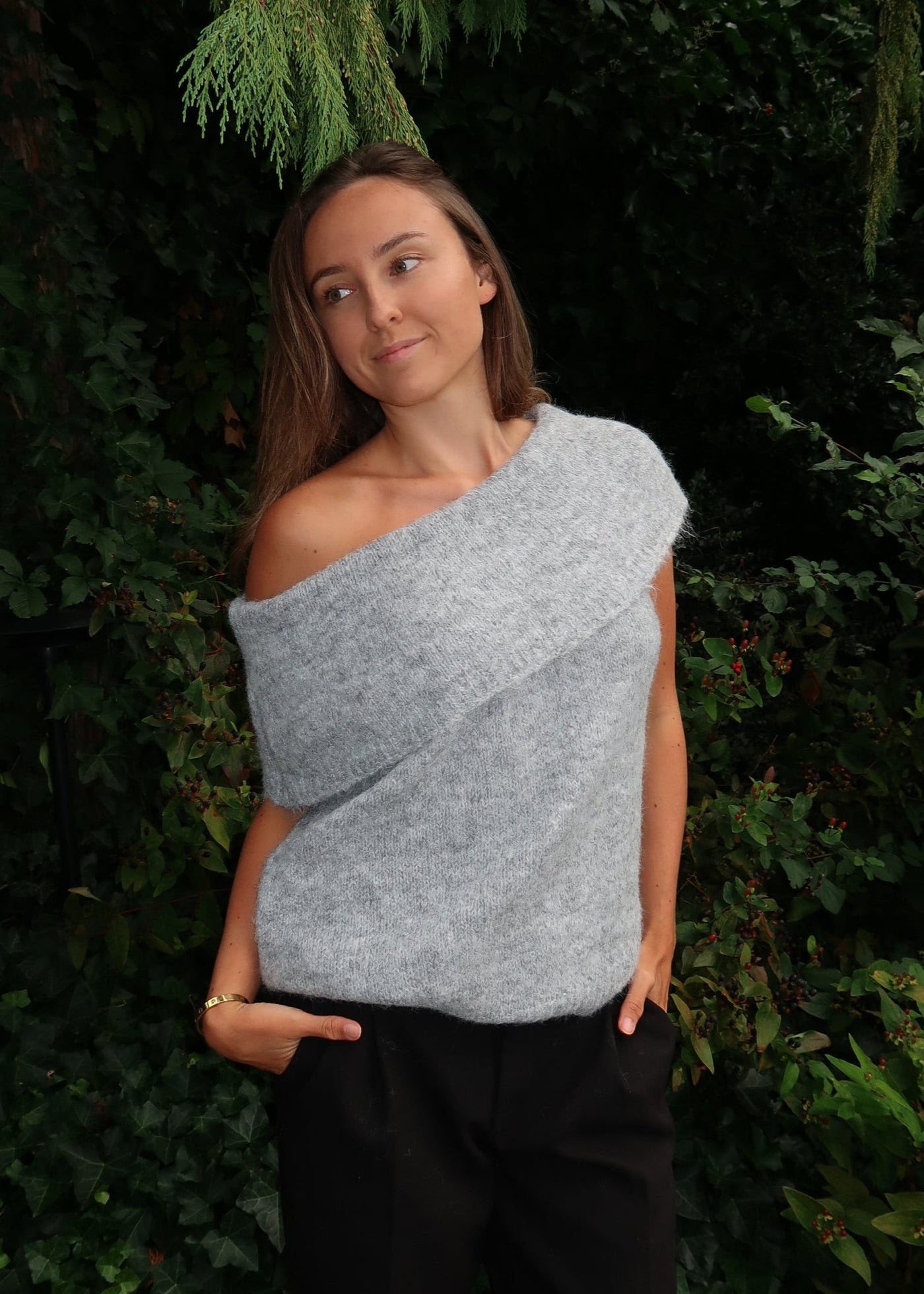 Off shoulder sweater - light grey